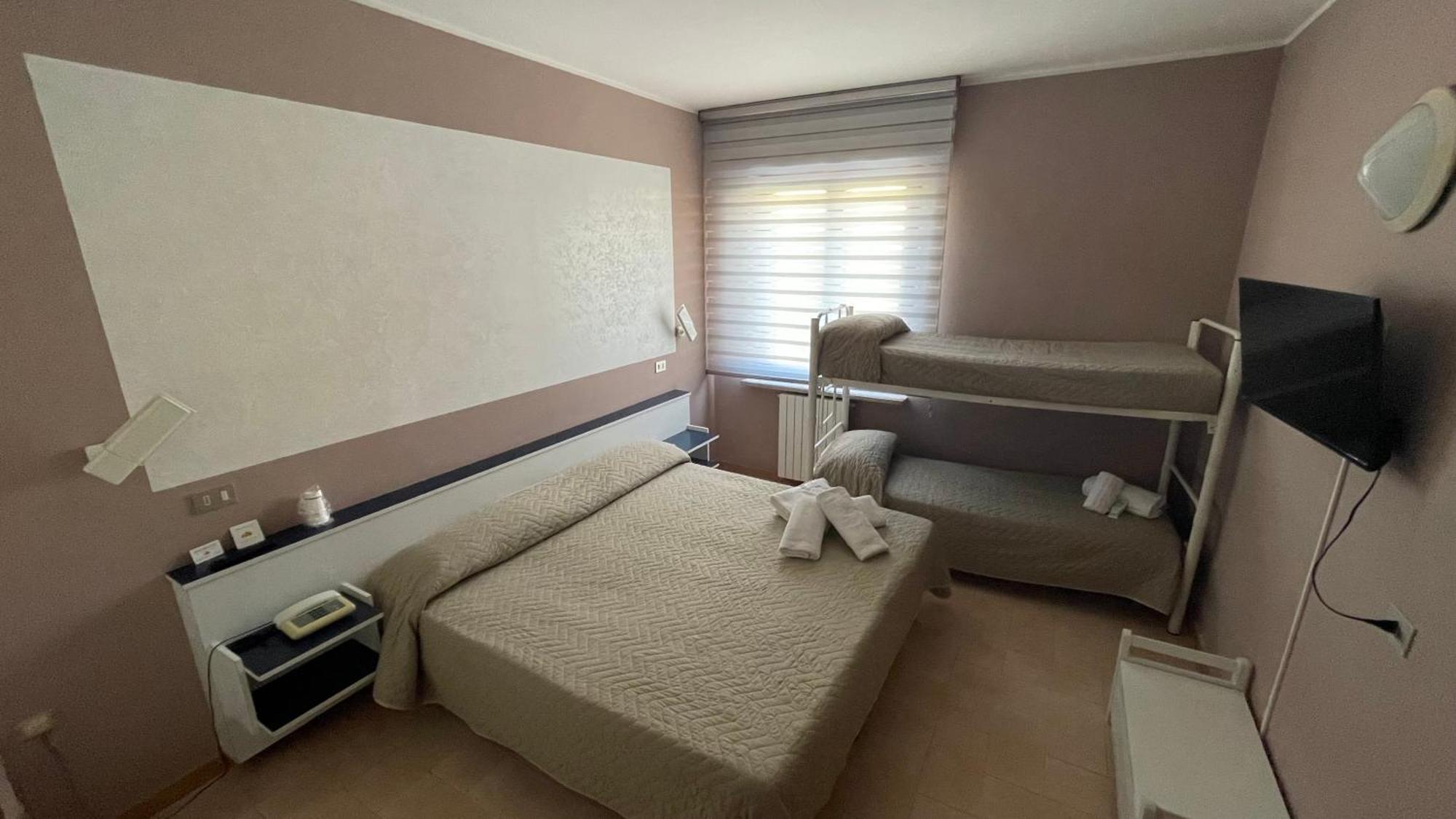 Hotel Belvedere Полла Экстерьер фото